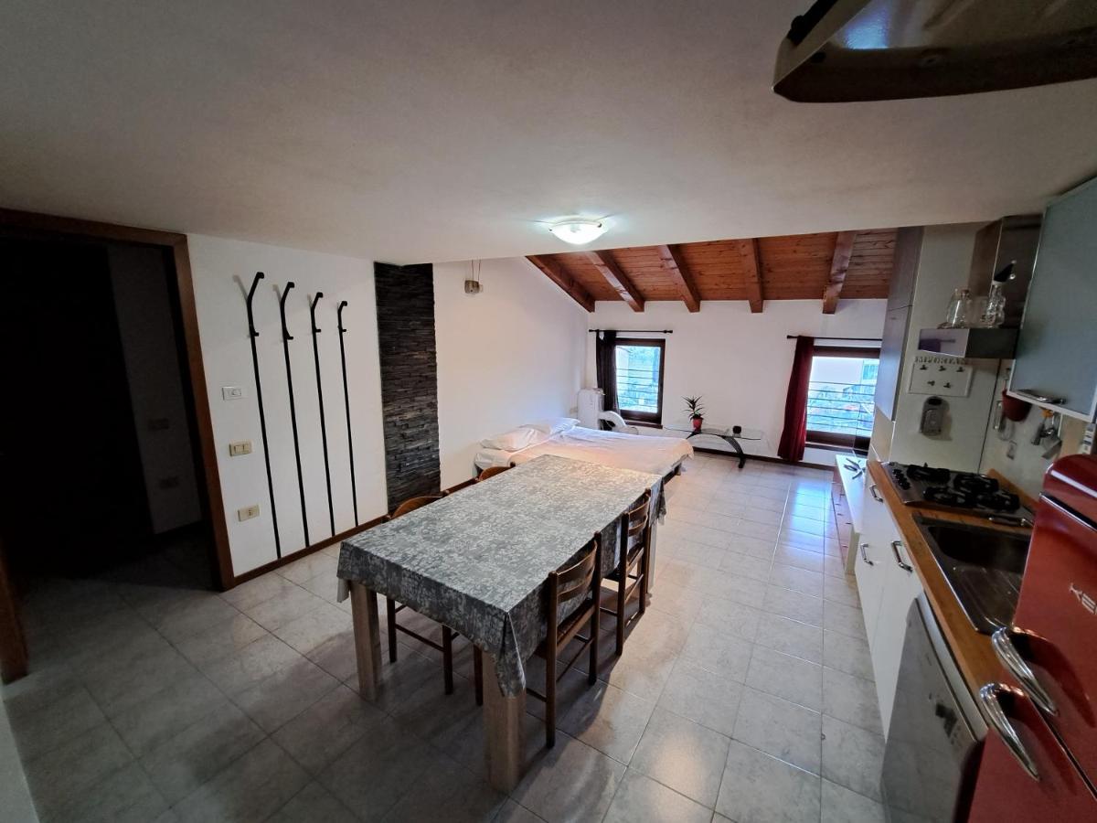 Casa Vacanze S.Tomaso Riva del Garda Eksteriør billede